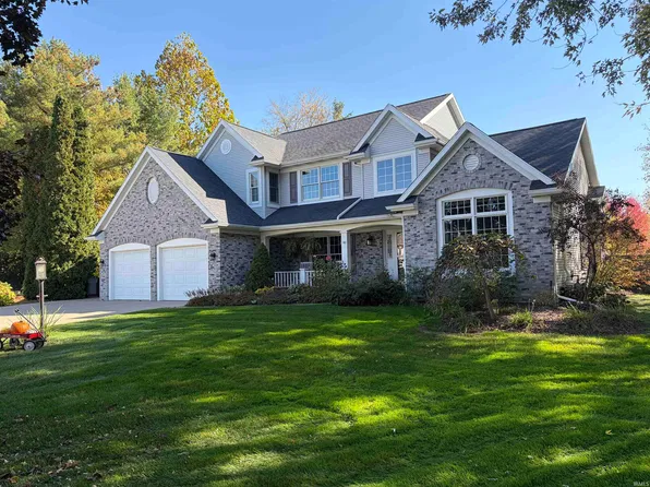 22348 Spicewood Dr, Goshen, IN 46528
