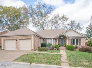 1026 Westgate Pl, Windy Hills, KY 40207