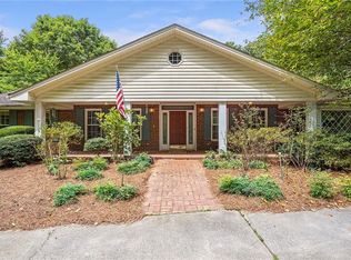 9730 Nesbit Ferry Rd, Alpharetta, GA 30022