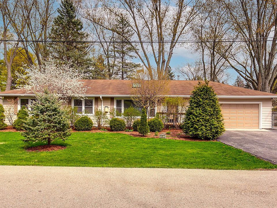 1st image of 581 Greenacres Dr