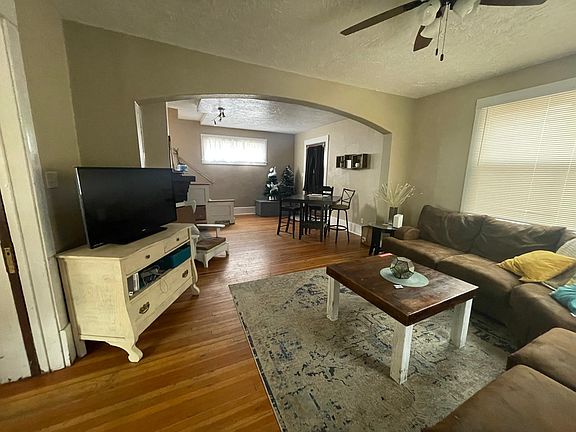 2nd image of 1617 11th Ave