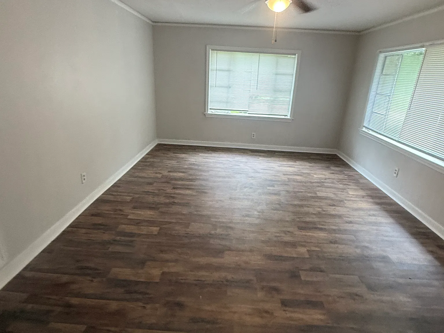 4 bed, 1395 sqft, $1,398 — Photo 4