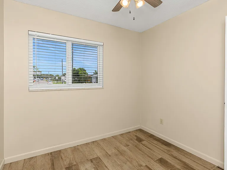 Bedroom #1