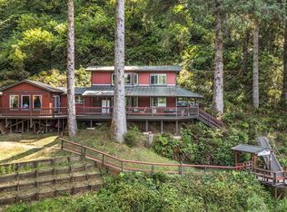 1547 N Tenmile Lake, Lakeside, OR 97449