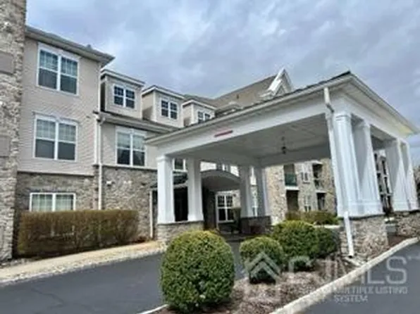 100-100 Middlesex Blvd #107, Plainsboro, NJ 08536