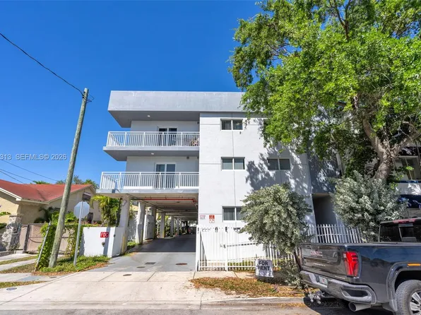 1029 NW 3rd St #301, Miami, FL 33128