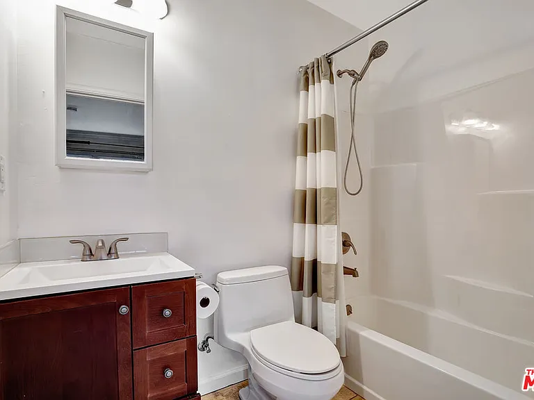 5155 Densmore Ave — Photo 43