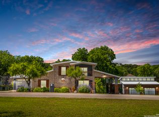 643 Horseshoe Falls Dr, Canyon Lake, TX 78133