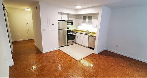 33 W End Ave Photo 1