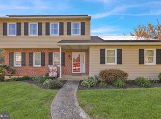 402 Columbus St, Wernersville, PA 19565