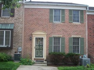 6 Regency Ct, Morgantown, WV 26505