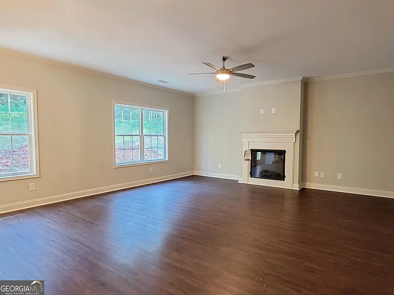 9661 Davis St — Photo 5