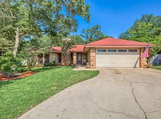 7400 Sandywoods Ct, Fort Worth, TX 76112