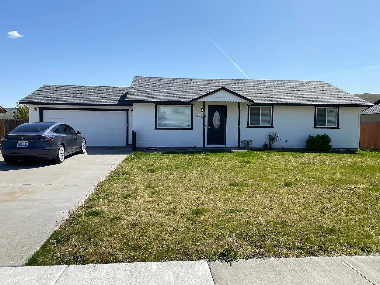 4729 Forsythia St photo 1