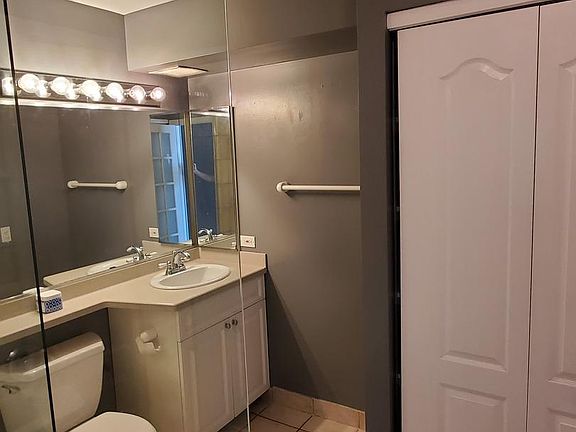 5th image of 3660 N Lake Shore Dr APT 2810
