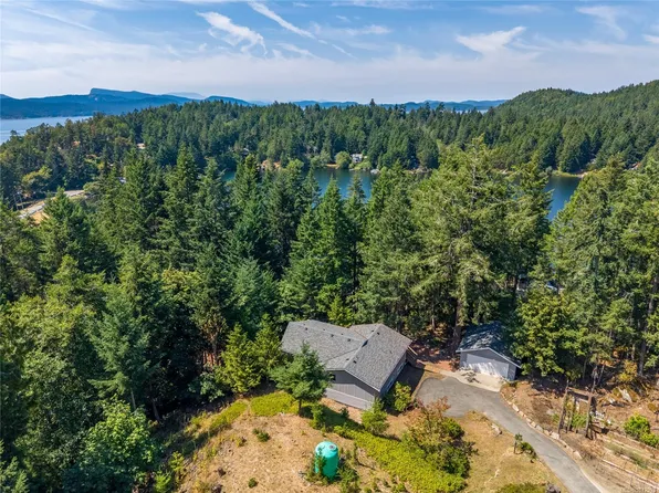 3707 Starboard Cres, Southern Gulf Islands, BC V0N 2M2