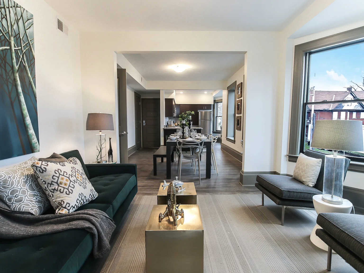 616 Niagara Street — Photo 4