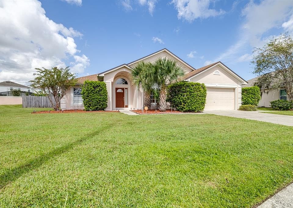 1st image of 206 Old Mill Cir