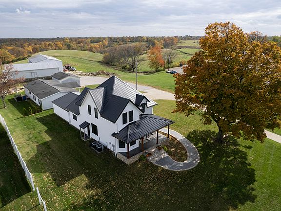 5th image of 143 S Main St