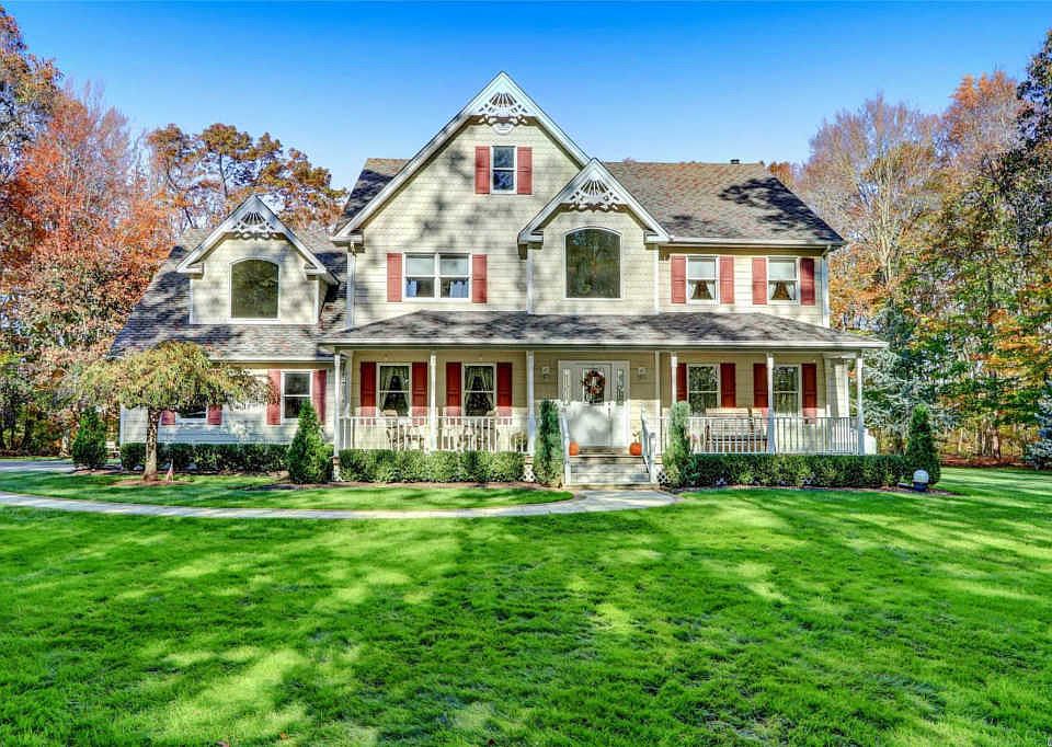1st image of 2405 Arbor Ln #2405