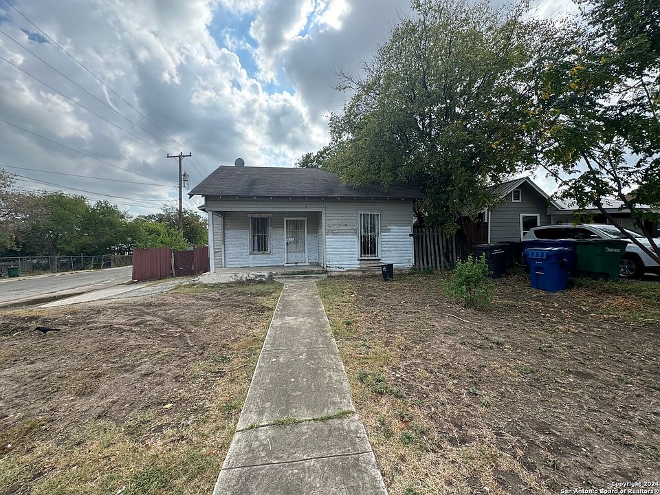 1st image of 1102 WAVERLY AVE