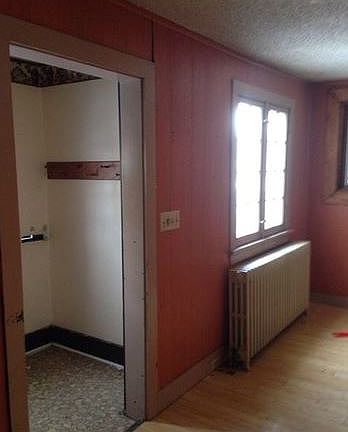 4th image of 128 E Iddings St
