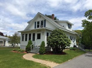 9 Vine St, Amesbury, MA 01913