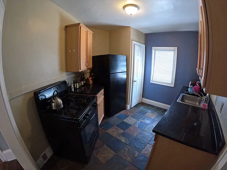 1652 Hillcrest Rd #2 — Photo 8