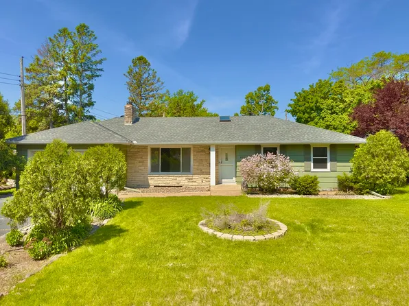 6012 Virginia Ave, Edina, MN 55424