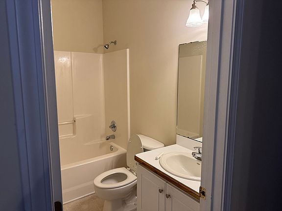 5th image of 1203 Stoneridge Ln