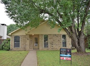 1321 Abbott Ave, Irving, TX 75060