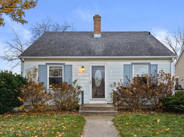 7734 18th AVENUE, Kenosha, WI 53143