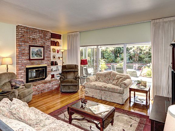 2nd image of 642 Sobrato Ln