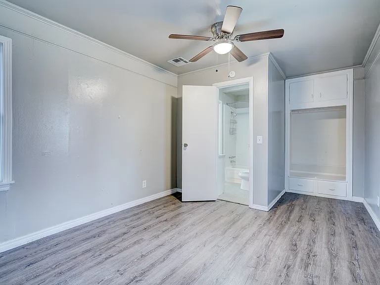2845 Cambridge Ct — Photo 36