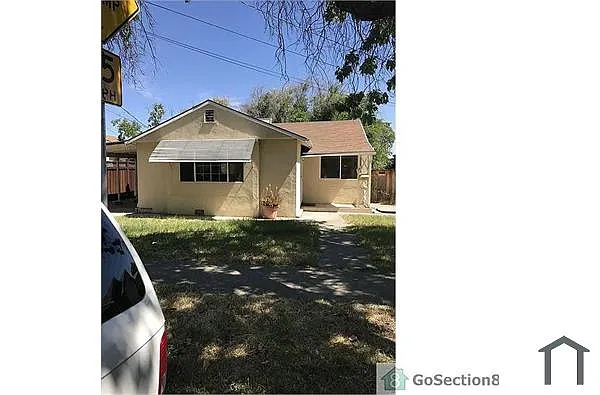 74 Atherton Ave photo 1