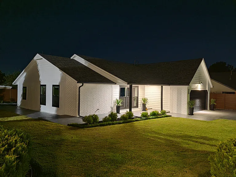 1305 W Southpark St S — Photo 36