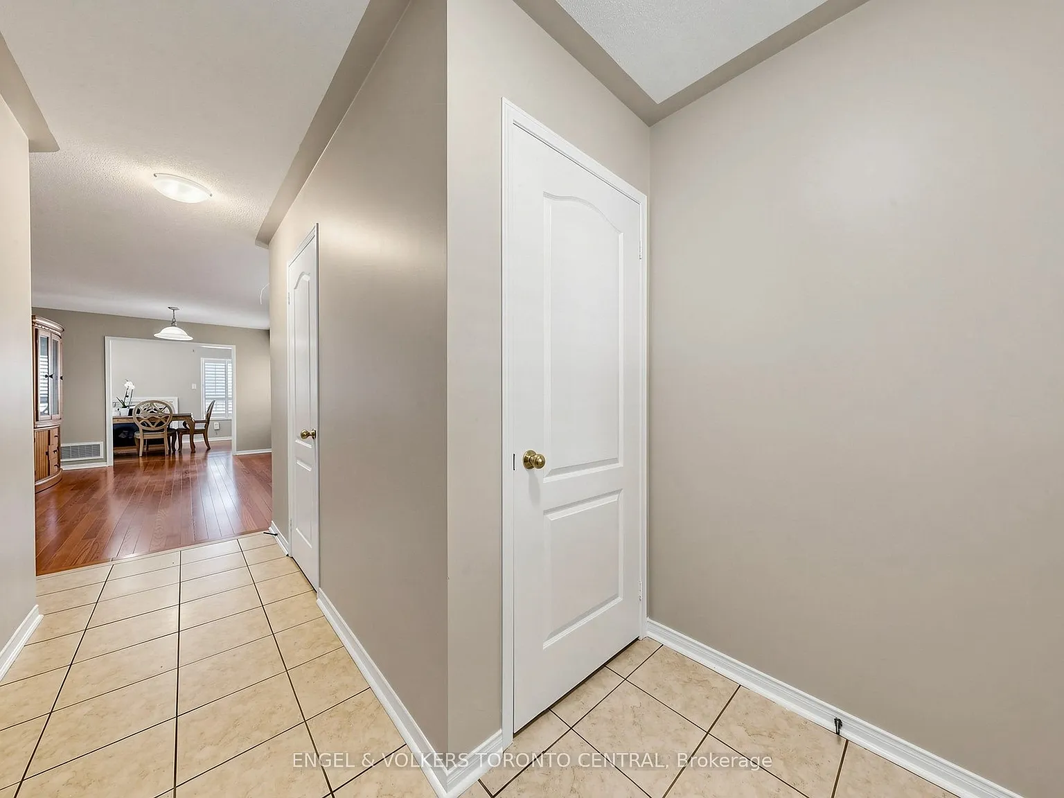 4 bed, $3,798 — Photo 4