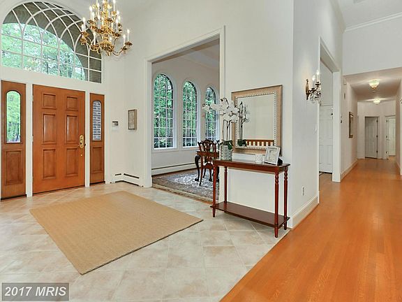 3rd image of 7910 Clifton Hunt Ct