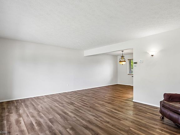 5th image of 31660 Sedgefield Oval