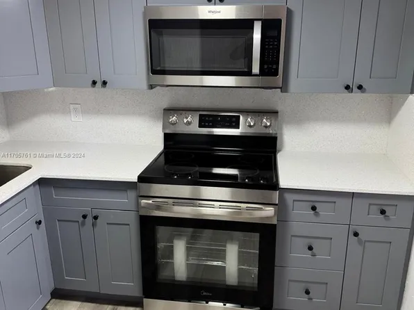 6625 W 4th Ave APT 219, Hialeah, FL 33012