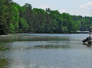 4715 Crystal Ffalls Ave, Hickory, NC 28601