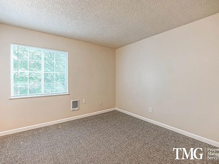 Cambria Apartments — Photo 21