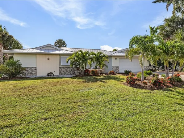 16340 Buccaneer St, Bokeelia, FL 33922