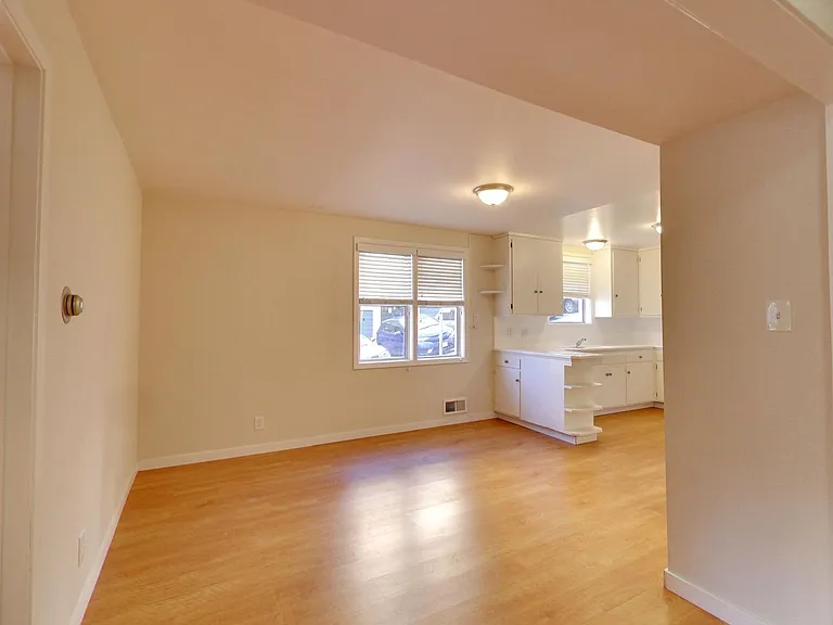 394 Union St — Photo 1