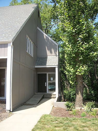 2nd image of 2112-2116 Bob Billings Pkwy #249
