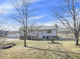 7305 Winchester Southern Rd, Stoutsville, OH 43154