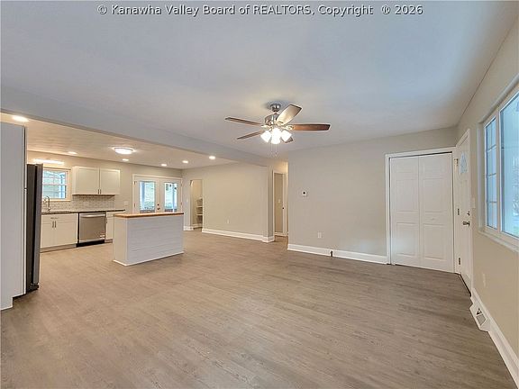 5th image of 174 Hidden Valley Rd