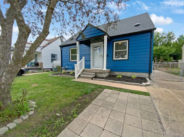 4803 Winifred St, Wayne, MI 48184