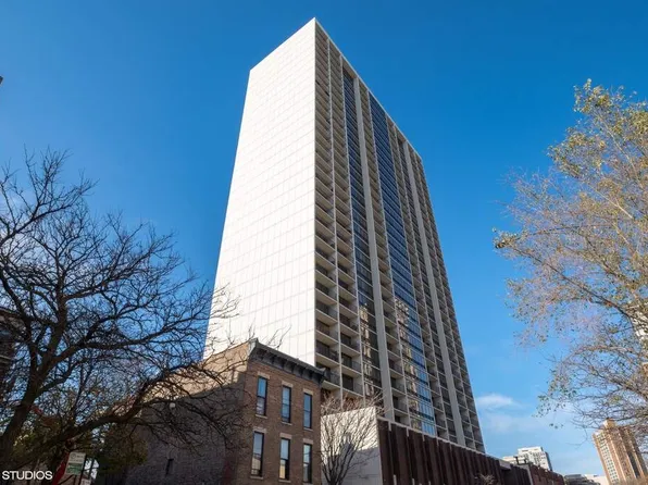1636 N Wells St APT 2708, Chicago, IL 60614