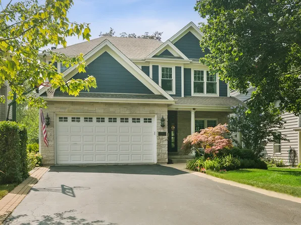 730 Highland Ave, Barrington, IL 60010
